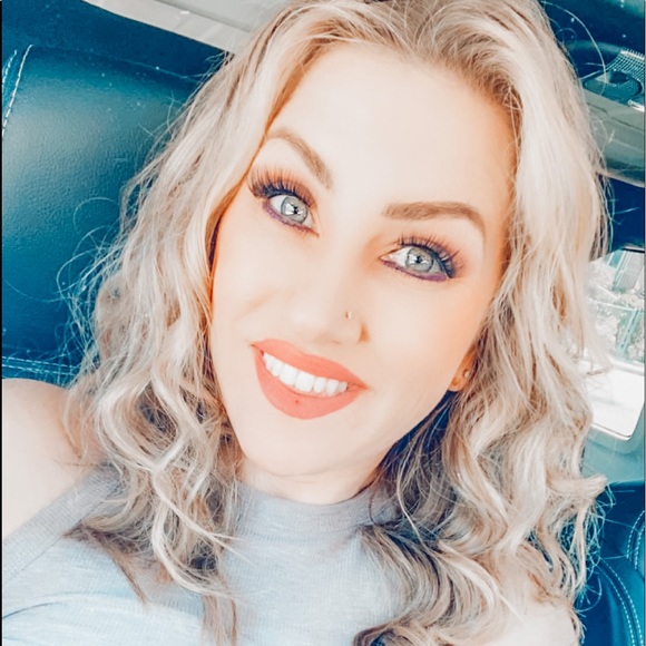 Hello Dolls -Posh Niki - Picture 8 of 16